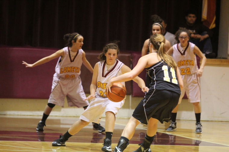 LometaEvantGIRLSBasketball34.jpg